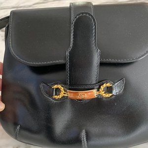 Gucci Black Leather Shoulder-strap Handbag Vintage